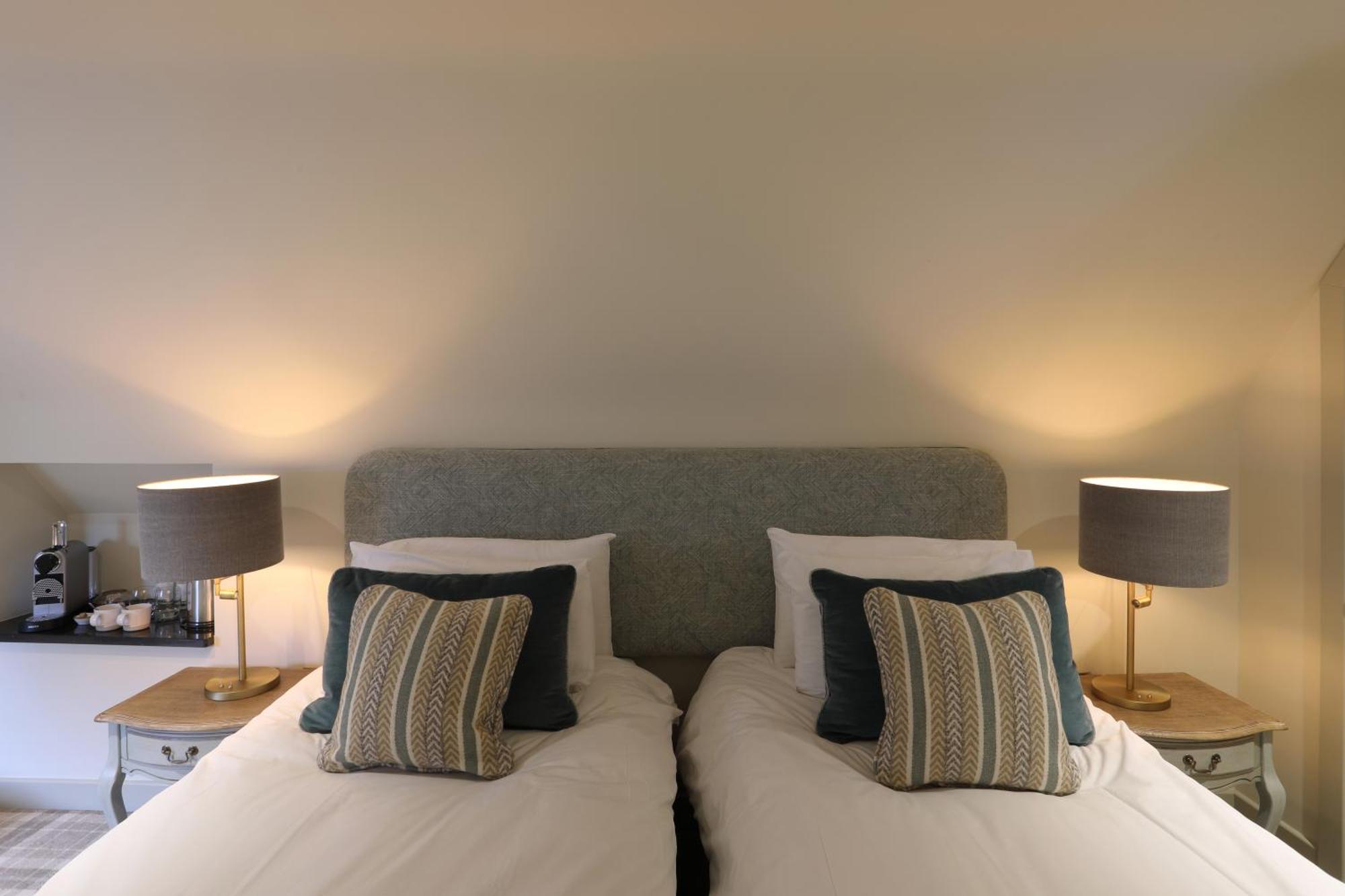 Stanton Harcourt The Harcourt Arms酒店 客房 照片 A bedroom at the hotel