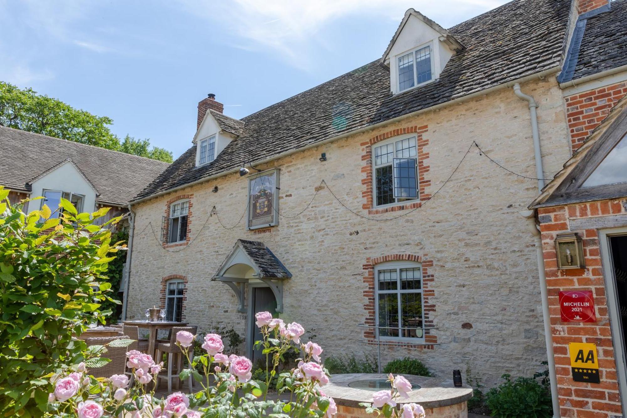 Stanton Harcourt The Harcourt Arms酒店 外观 照片 The former school house